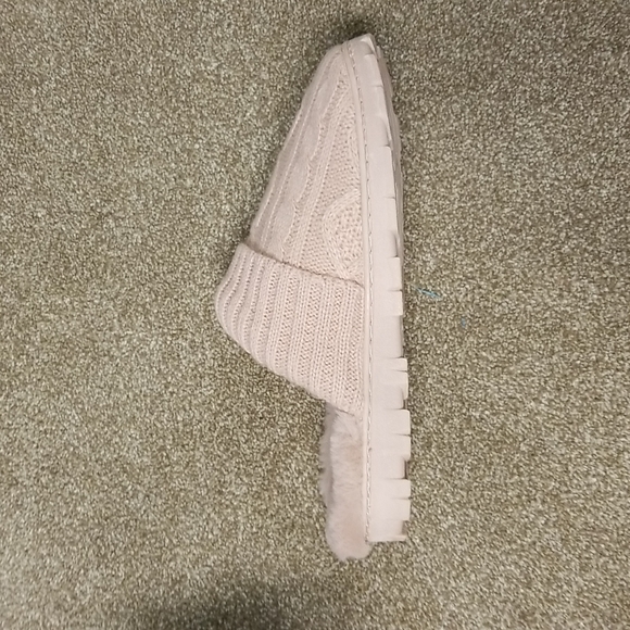 Pink Memory Foam Slippers - Picture 7 of 7